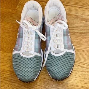 ✨Nike Air Low-Top Athletic Cleats Breathable 5.5✨